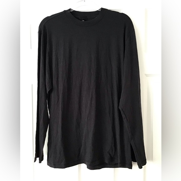 SKIMS Boyfriend Long Sleeve T-Shirt | Onyx - Picture 11 of 16